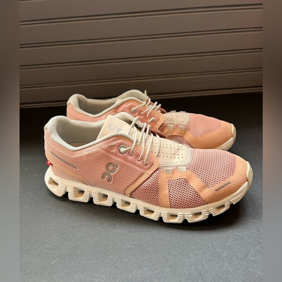 On Running Shoes - On Running Coral and Cream Athletic Shoes women’s size 7.5